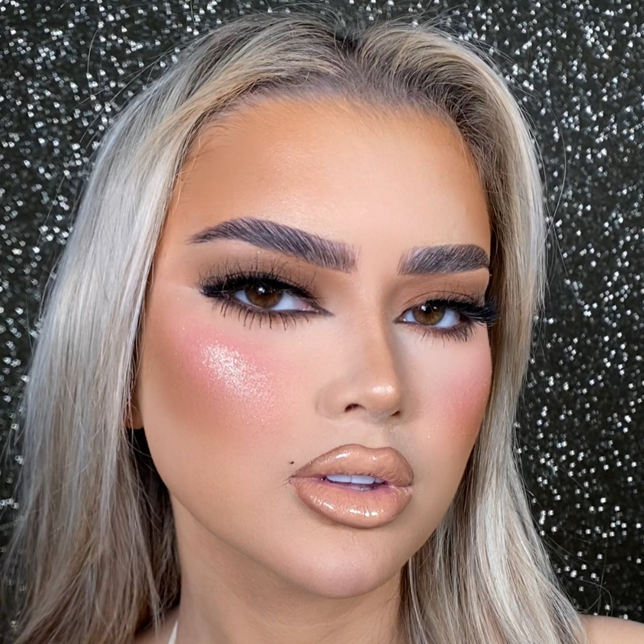 Glow by Chloe x Prima Luxury Mink Lashes #Glow