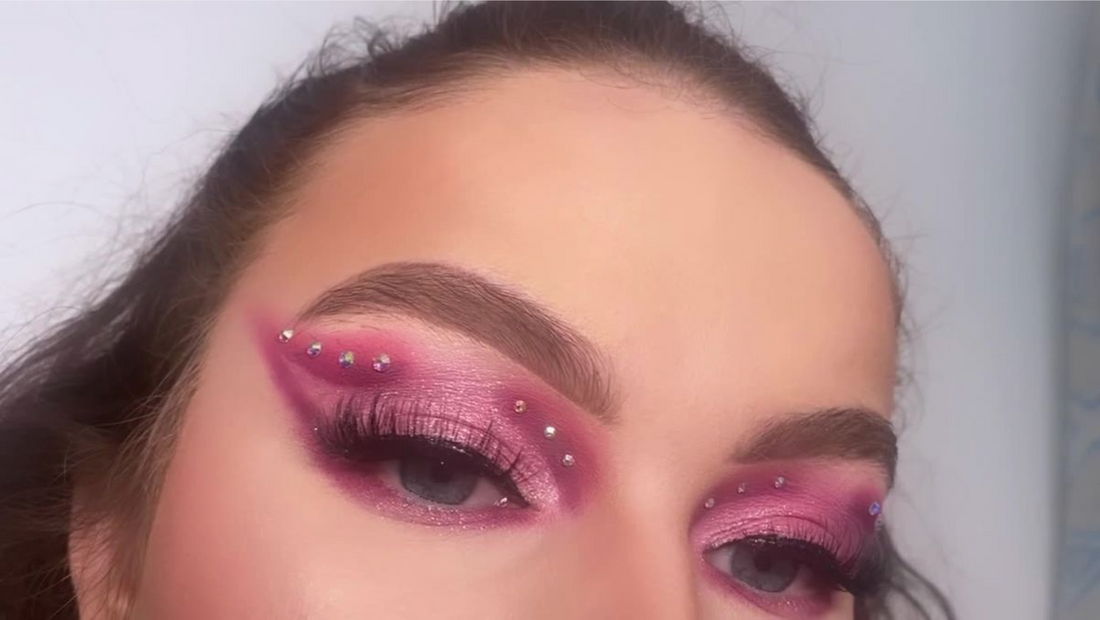 A Beginner's Guide to Choosing the Right Strip Lash Extensions